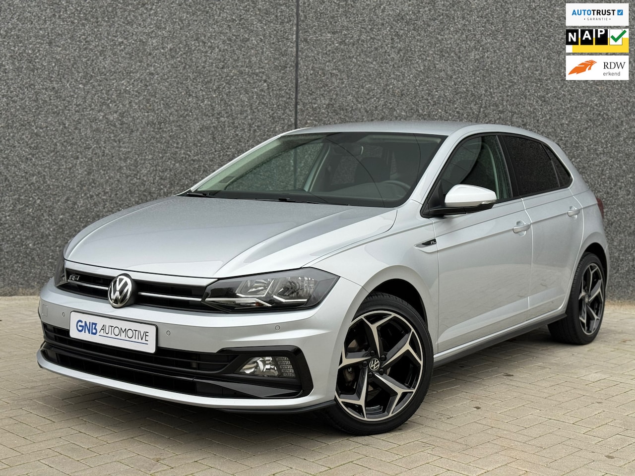 Volkswagen Polo - 1.0 TSI R-Line | DSG | Navi | ACC | Carplay | Climate control | Dimmende spiegel | Parkeer - AutoWereld.nl