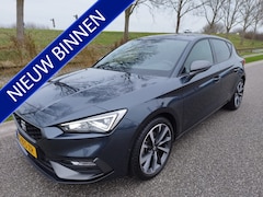 Seat Leon - 1.5 eTSI FR * 19.331 km * 18 inch * NAVI * DSG