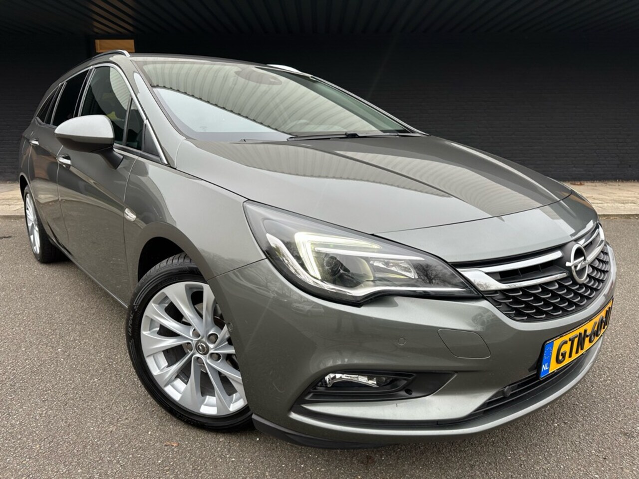 Opel Astra Sports Tourer - 1.0 T. Business Executive - AutoWereld.nl