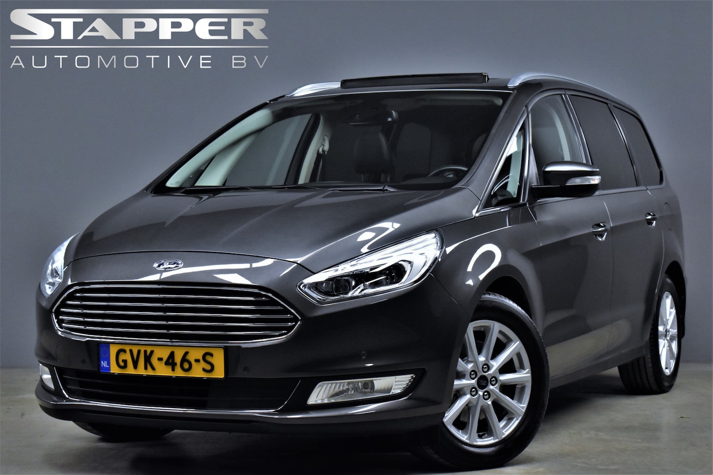 Ford Galaxy - 2.0 241pk Automaat Titanium 7-Pers. Pano/Trekhaak/Keyless/Camera/Carplay/Massage/Adap-Crui - AutoWereld.nl