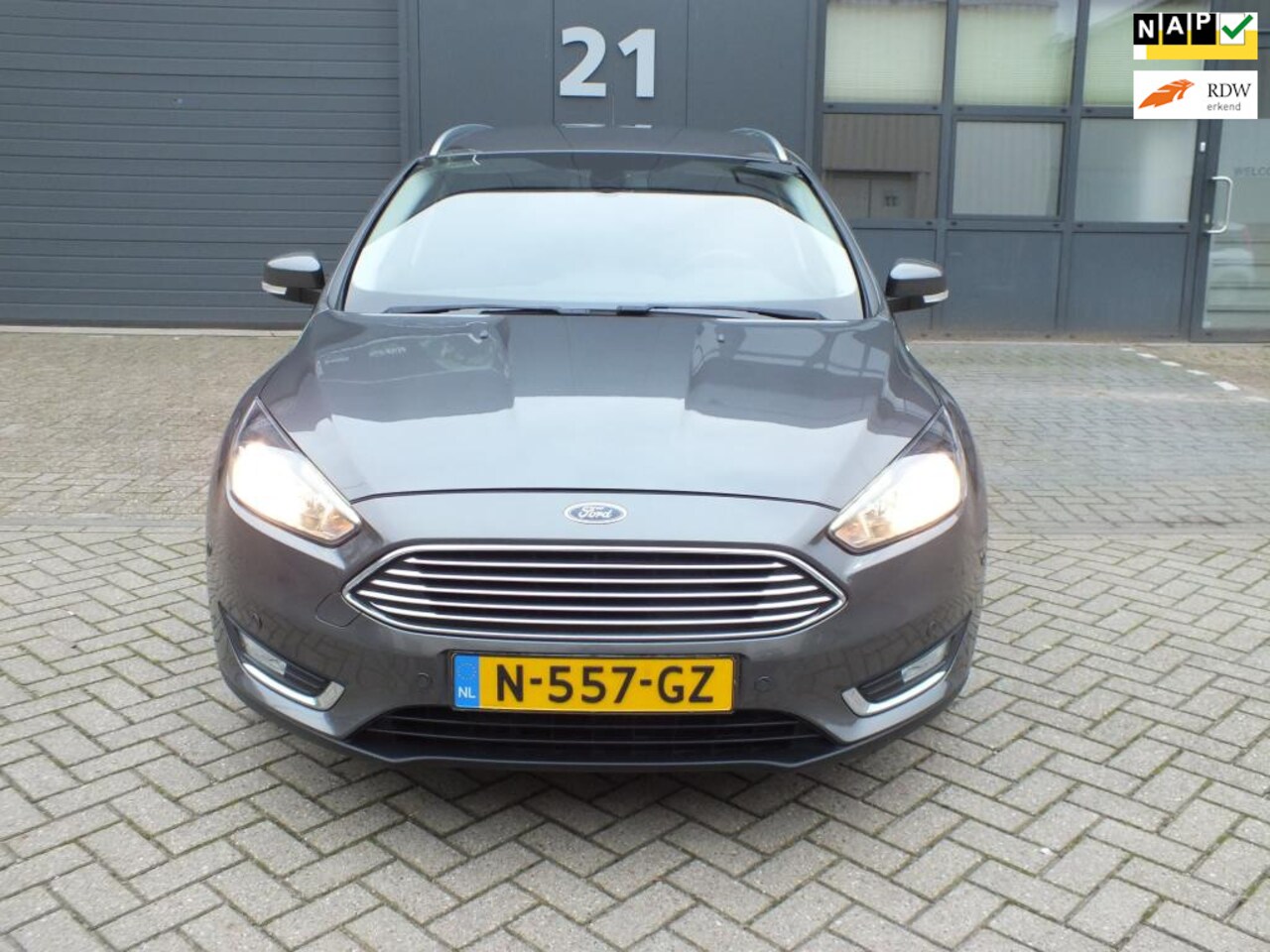 Ford Focus Wagon - 1.0 Trend 2017! Automaat! Clima! nieuwe Distributie - AutoWereld.nl