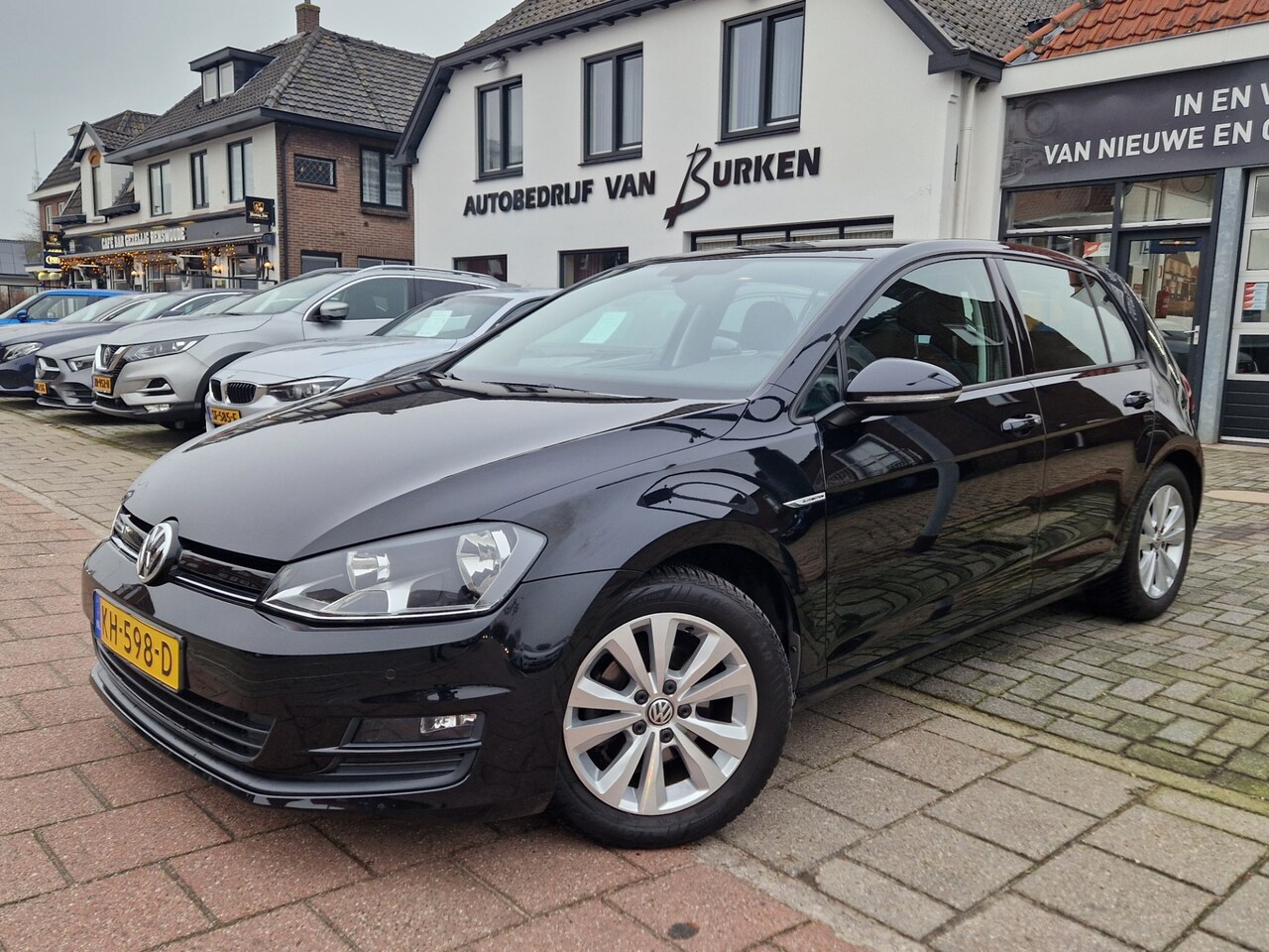 Volkswagen Golf - 1.0 TSI Comfortline 1.0 TSI Comfortline, Apple Car Play,Android,Navigatie,L.M.Velgen,Climate control - AutoWereld.nl