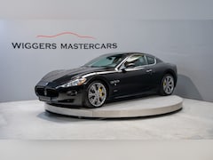 Maserati GranTurismo - 4.7 S 439 PK, 20 Inch, gele remzadels, Zwart Leder