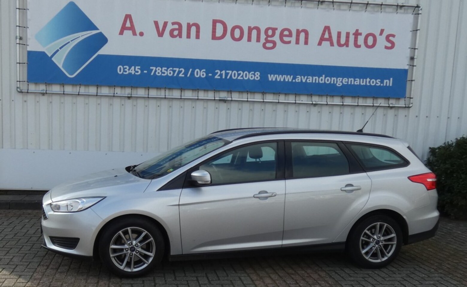 Ford Focus - 1.0 ECOB. EDIT. PLUS,Navi,Cruise,PDC,APK,17-11-25 - AutoWereld.nl