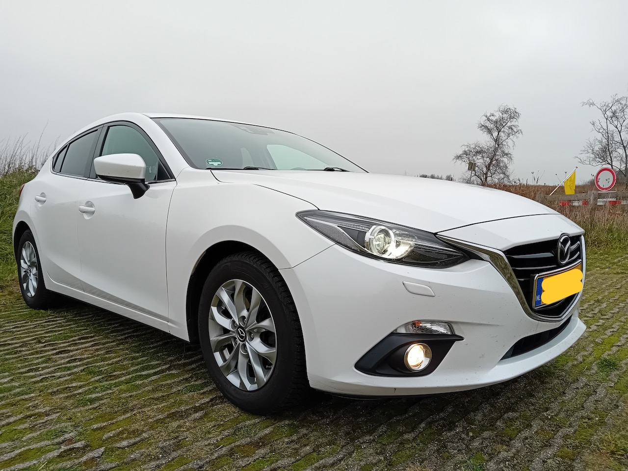 Mazda 3 - 2.0 GT-M Urban Limited Uitvoering - AutoWereld.nl