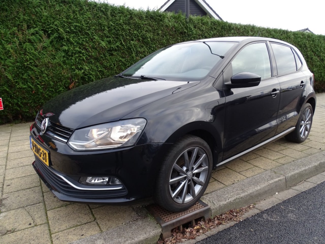 Volkswagen Polo - 1.2 TSI FIRST ED-113336Km-Cruise-Airco-Blth-Aux - AutoWereld.nl