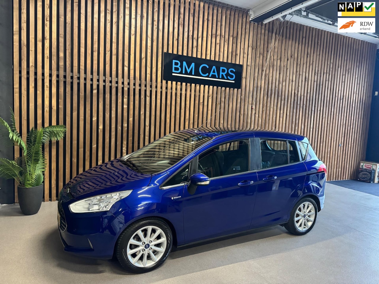 Ford B-Max - 1.0 EcoBoost Titanium [bj 2015] Panodak|Camera|Cruise - AutoWereld.nl