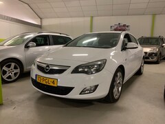 Opel Astra - 1.4 TURBO SPORT ORIGINEEL NL AUTO KM N A P