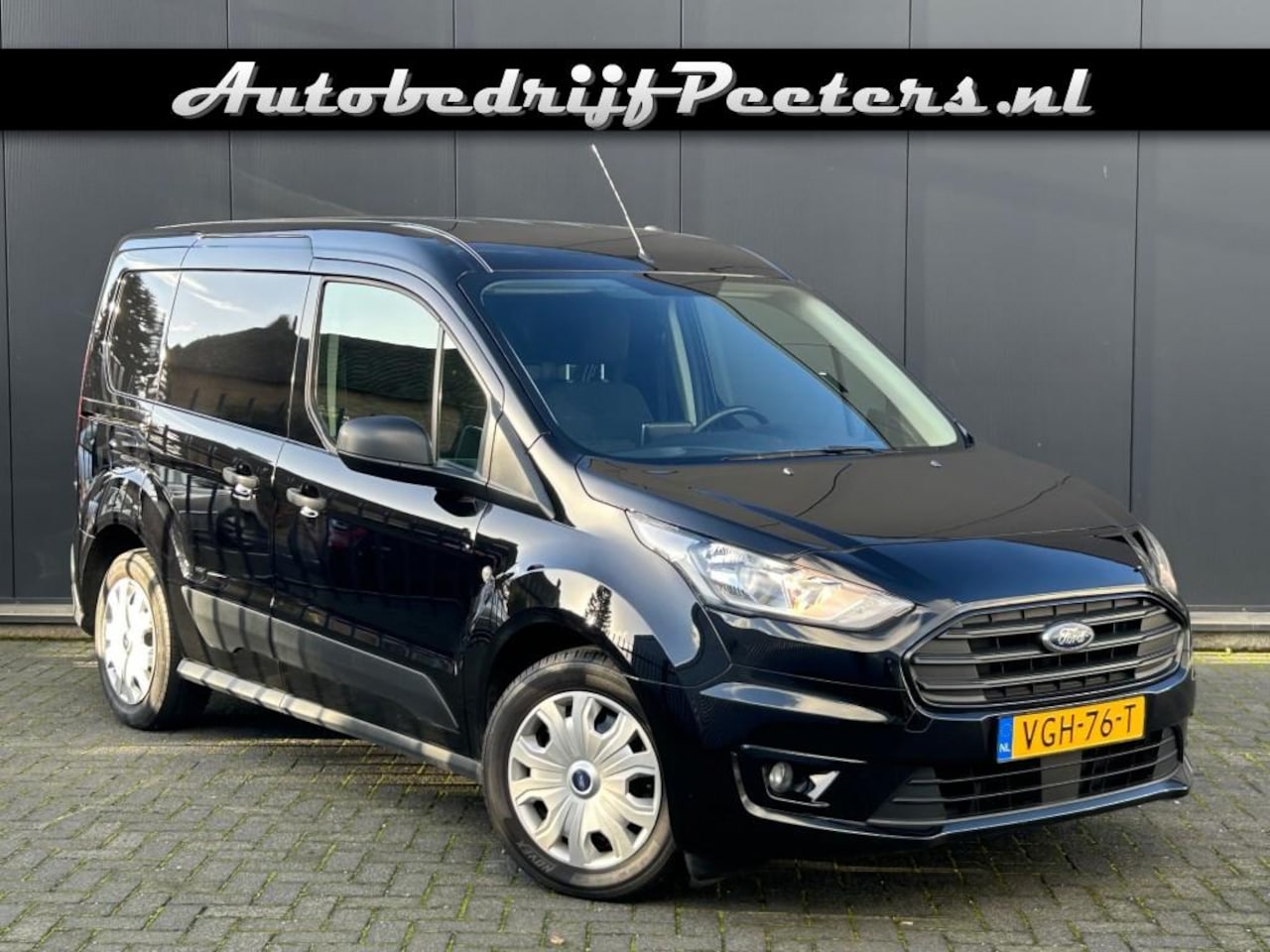 Ford Transit Connect - 1.5 3-Zits Navigatie Camera AC PDC Deurtjes Trekhaak - AutoWereld.nl