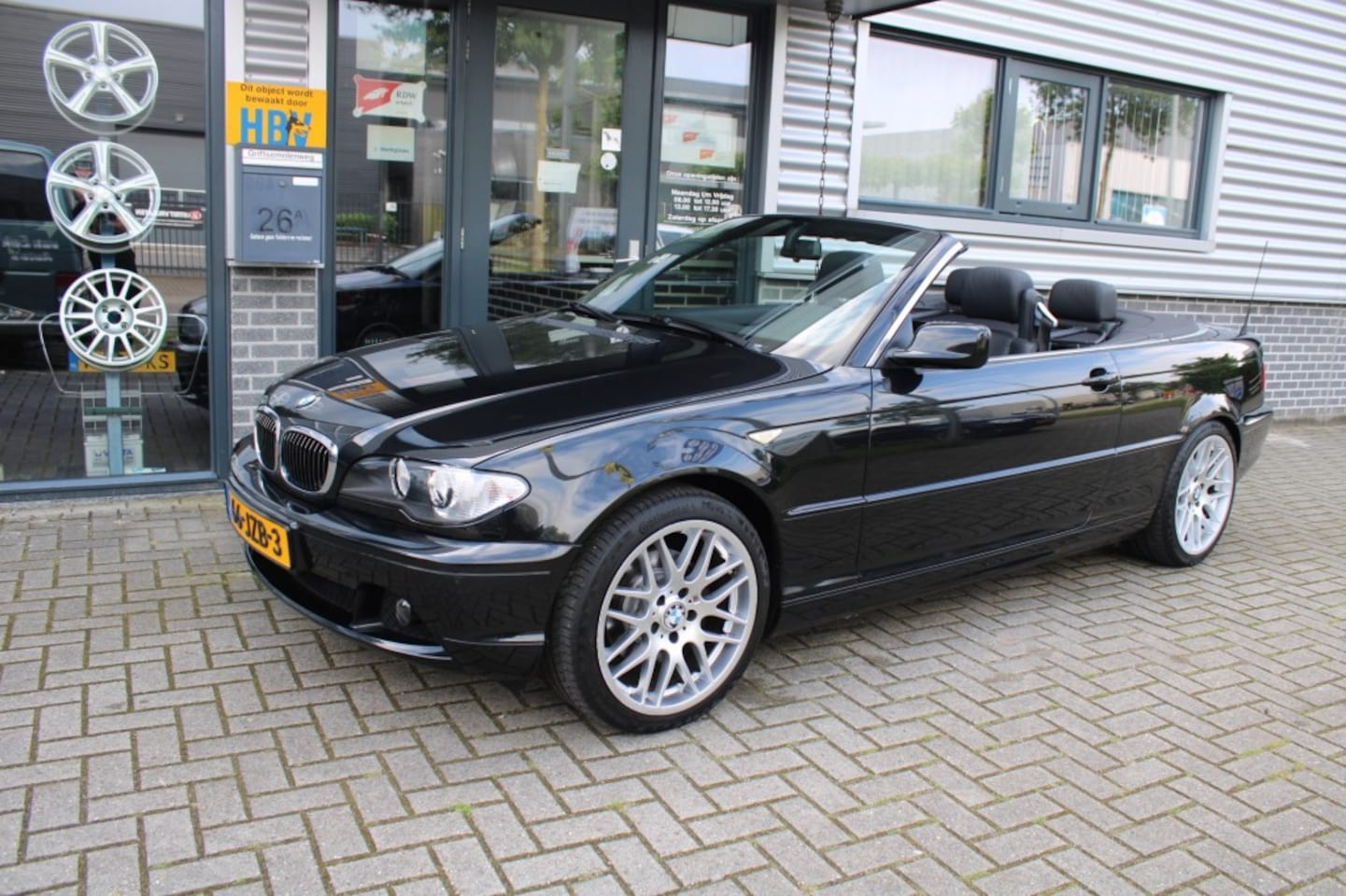 BMW 3-serie - 320I EXECUTIVE LEDER CLIMA STOELVERWARMING 6 CILINDER - AutoWereld.nl