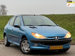 Peugeot 206 - 1.6 XT|Trekhaak|Airco|5 Deurs