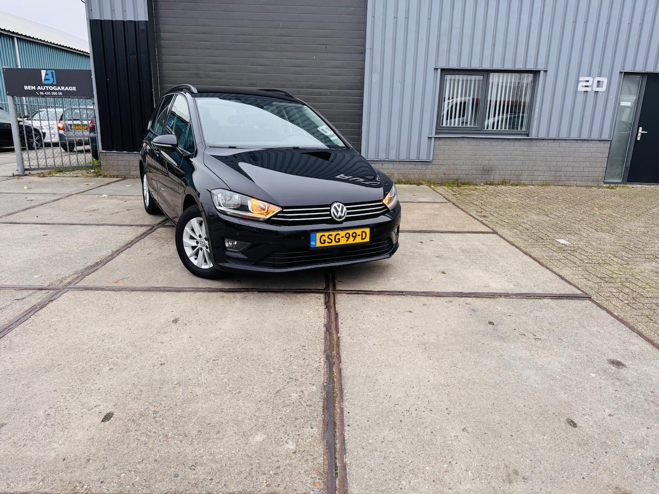 Volkswagen Golf Sportsvan - 1.4 TSI Highline Camera/Navi - AutoWereld.nl