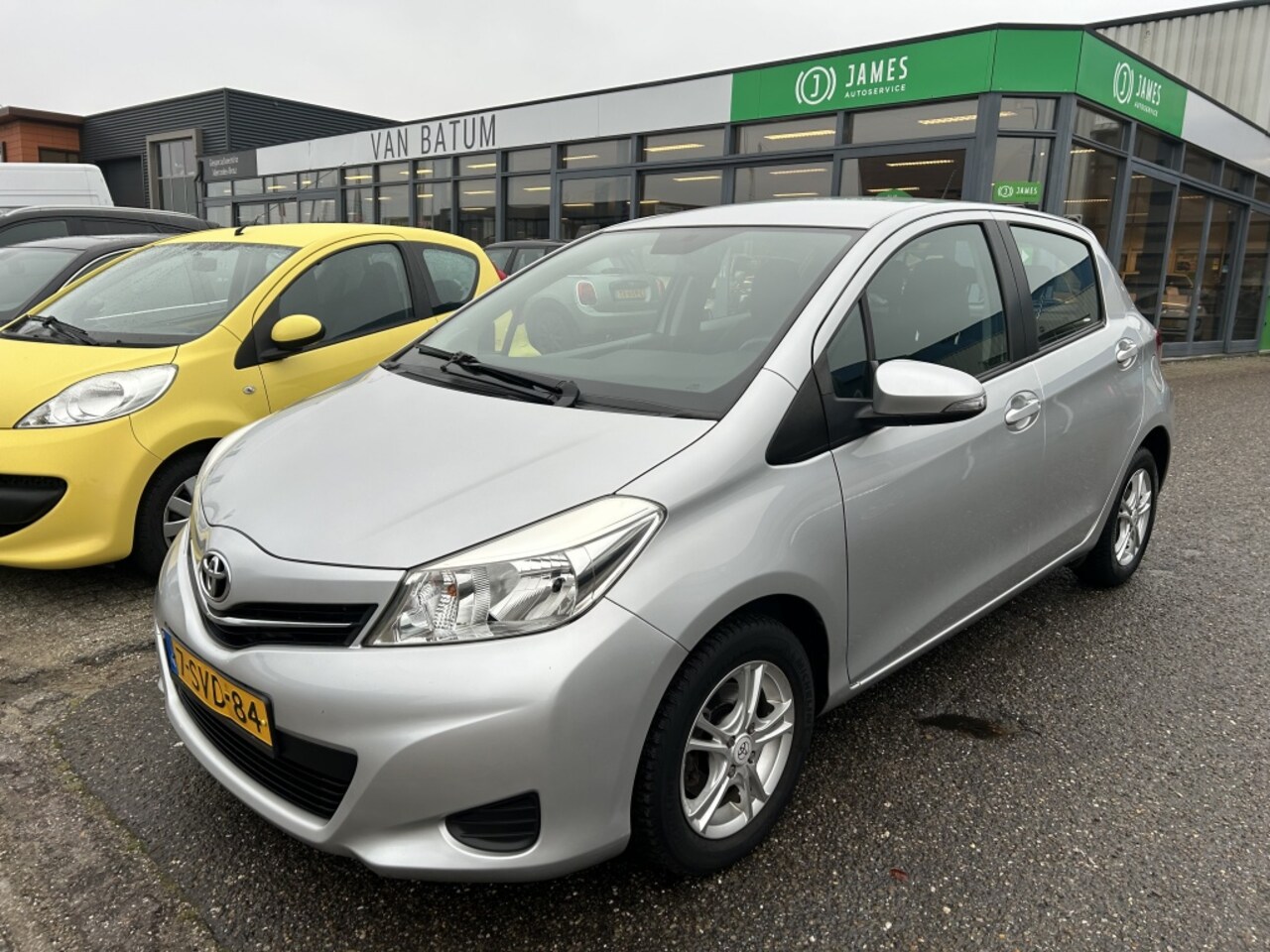 Toyota Yaris - 1.0 VVT-i Now 1.0 VVT-i Now - AutoWereld.nl