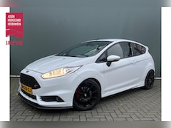 Ford Fiesta - ST BWJ 2015 1.6 183 PK ST2 SPORTSTOELEN / STOELVERW. / BLUETOOTH / RADIO / HALF LEDER / VO