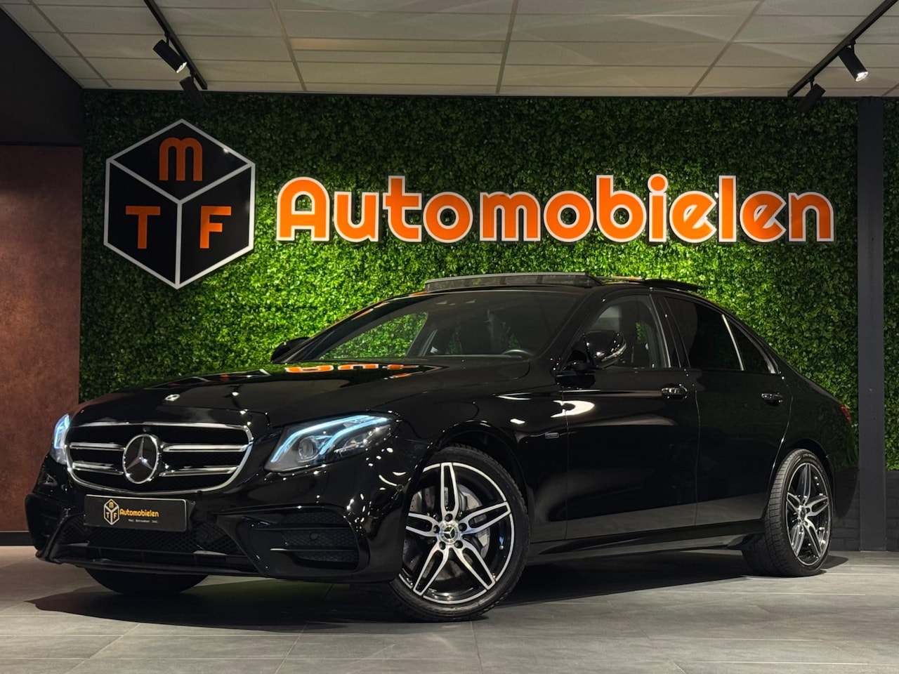 Mercedes-Benz E-klasse - 350 e AMG Night ed.|PANO|BURMESTER|WIDESCREEN - AutoWereld.nl