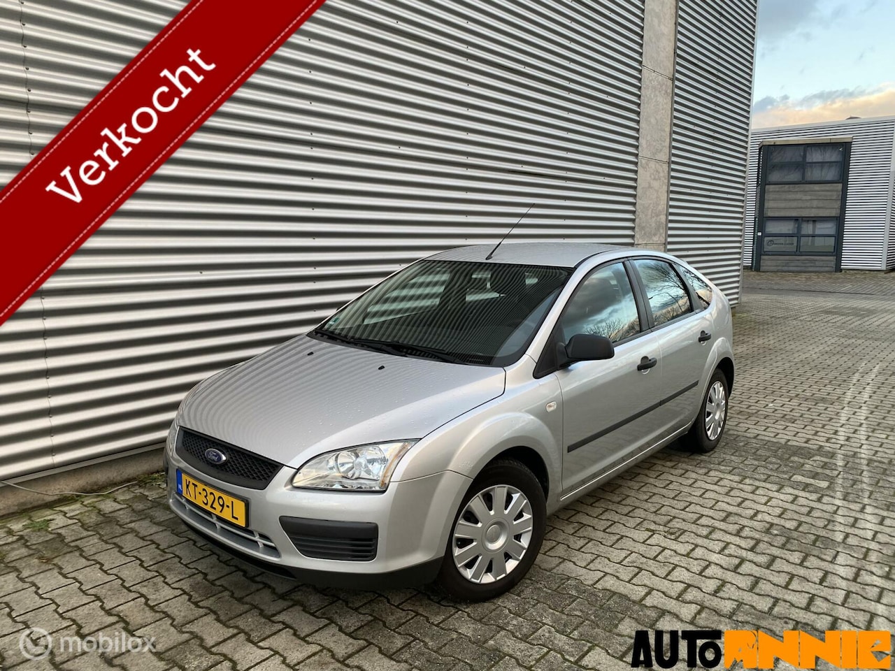 Ford Focus - 1.4-16V Ambiente Nieuwe APK Airco - AutoWereld.nl