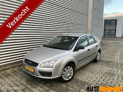 Ford Focus - 1.4-16V Ambiente Nieuwe APK Airco