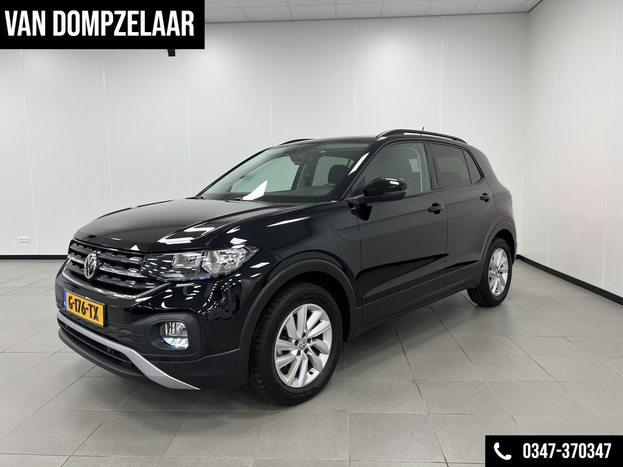 Volkswagen T-Cross - 1.0 TSI Life / Digital dash / Navi / Trekh. / Climate / Dode hoek / - AutoWereld.nl