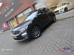 Volkswagen T-Roc - 1.5 TSI Pano/Navi/Airco/Carplay/Automaat