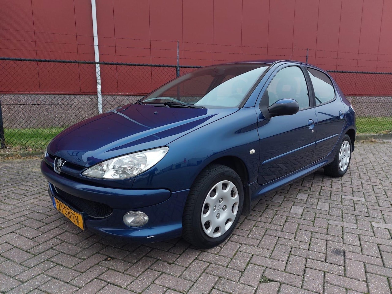 Peugeot 206 - 1.4-16V Air-lin Airco | Elek Ramen | Trekhaak - AutoWereld.nl