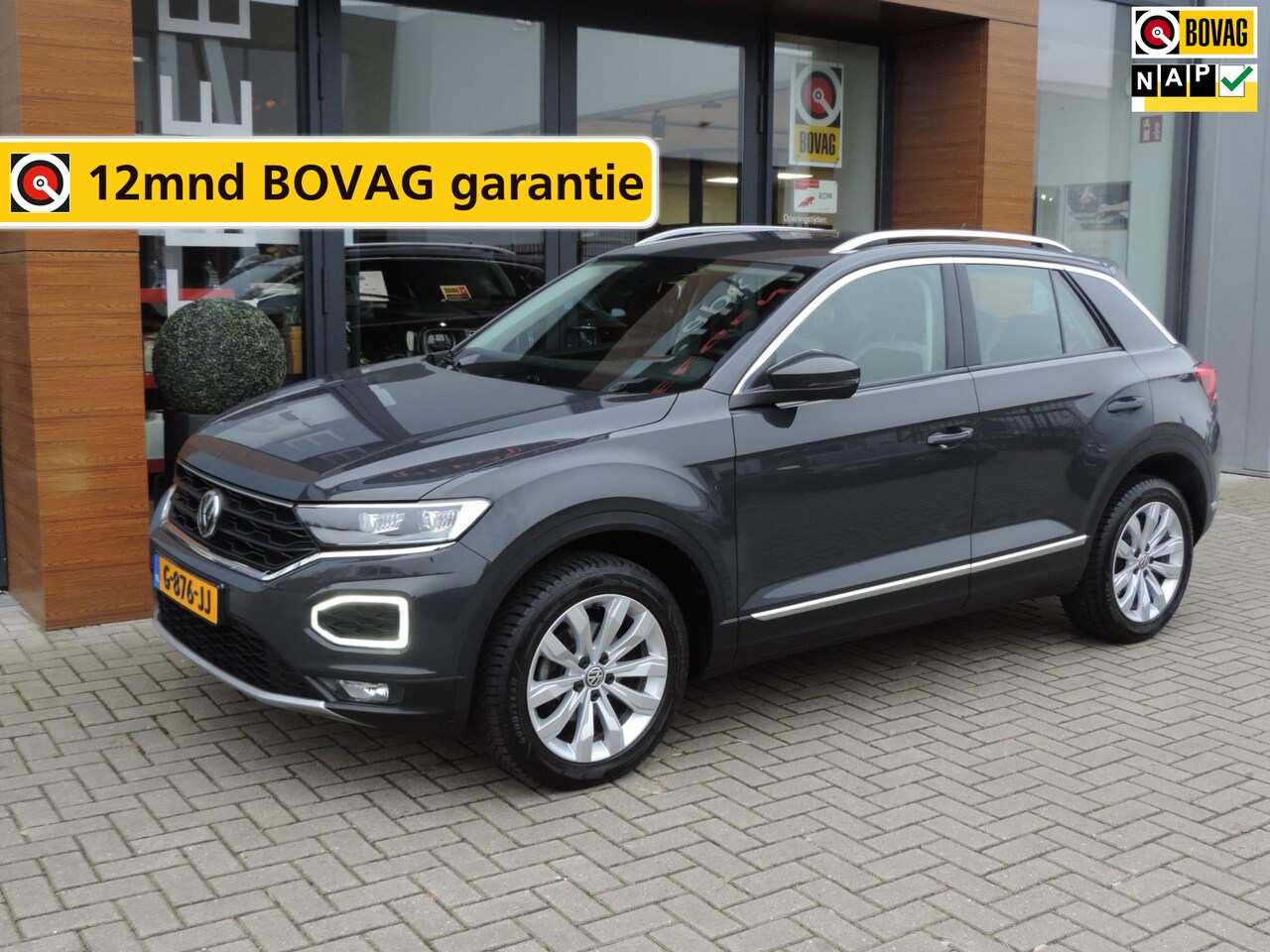 Volkswagen T-Roc - 1.5 TSI Sport AUTOMAAT 68.000km | LED kopl | Camera | Navi | CarPlay | 17” | Adap.cruise | - AutoWereld.nl