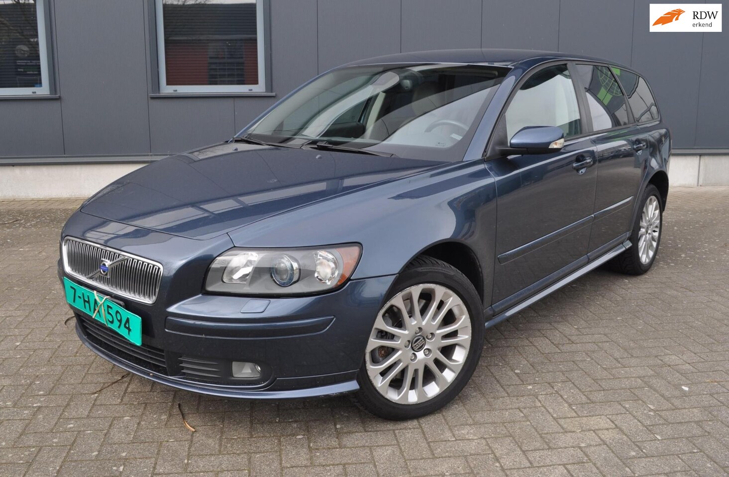 Volvo V50 - 2.5 T5 AWD Summum 2.5 T5 AWD Summum, 150.000km! Netto € 7.440. Bijtel vriendelijk. - AutoWereld.nl