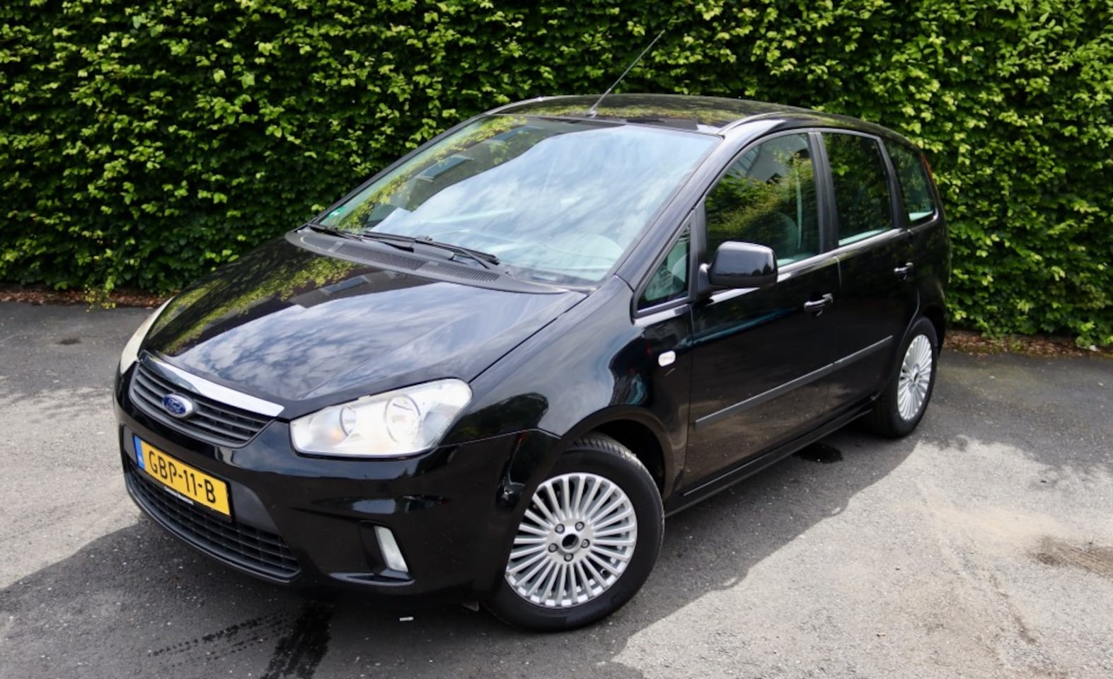 Ford C-Max - 1.6 TITANIUM / AUTOM.AIRCO / ZEERNETTE AUTO 2e EIGENAAR!!! - AutoWereld.nl