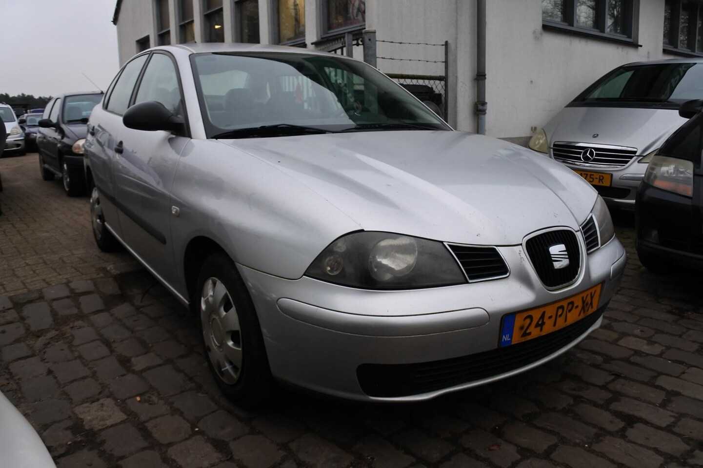 Seat Cordoba - 1.4-16V Stella 4 drs 180 dkm N.A.P. airco apk tot 19-1-2026 - AutoWereld.nl