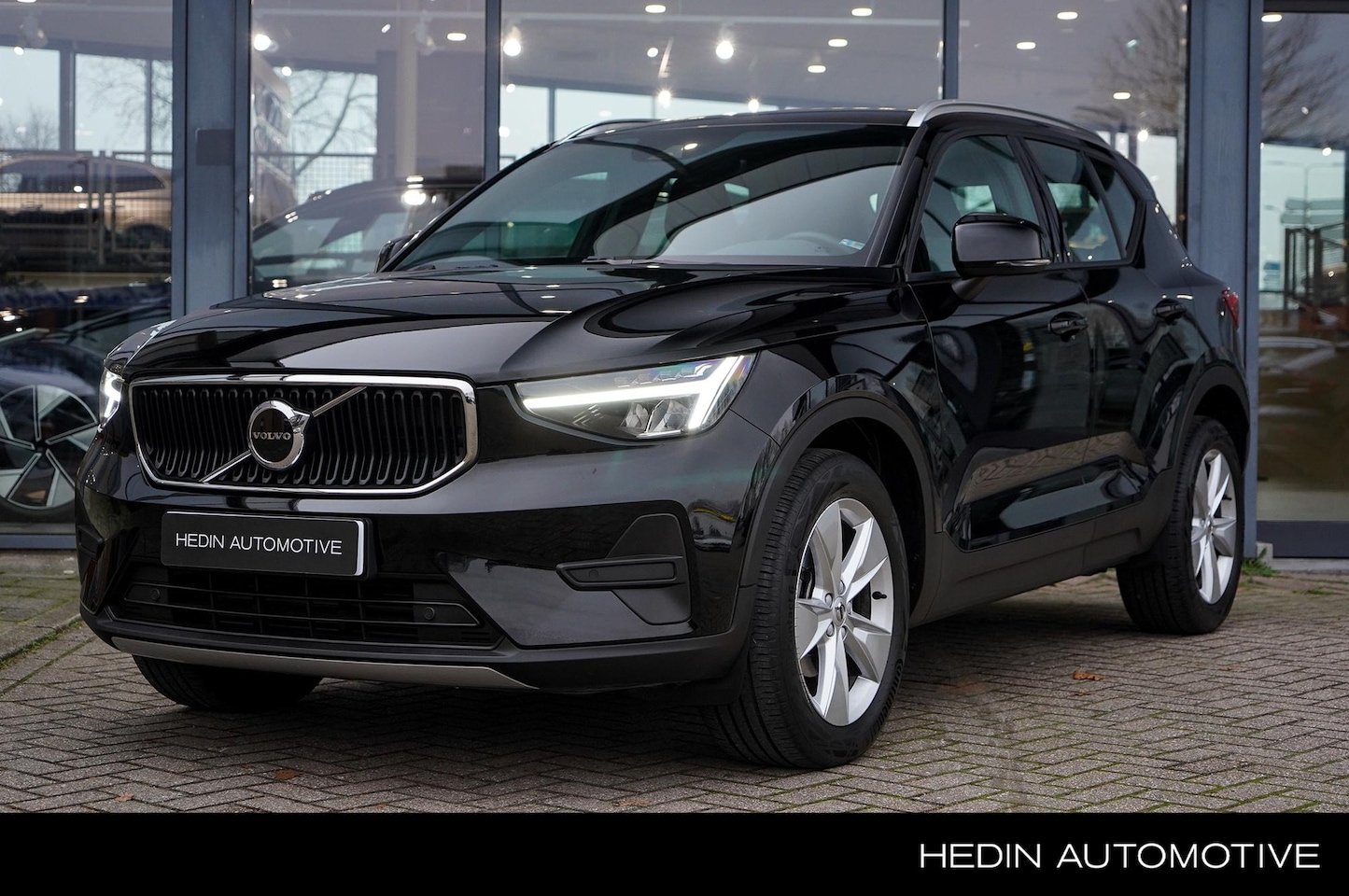 Volvo XC40 - 1.5 T2 Core Automaat | Navigatie | Keyless Entry | Elektrisch bedienbare achterklep | Appl - AutoWereld.nl