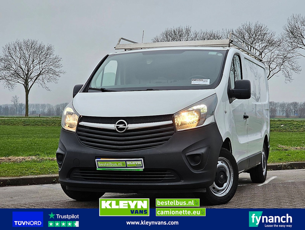 Opel Vivaro - 1.6 L1H1 Navi Imperiaal! - AutoWereld.nl