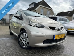 Toyota Aygo - 1.0-12V Sport