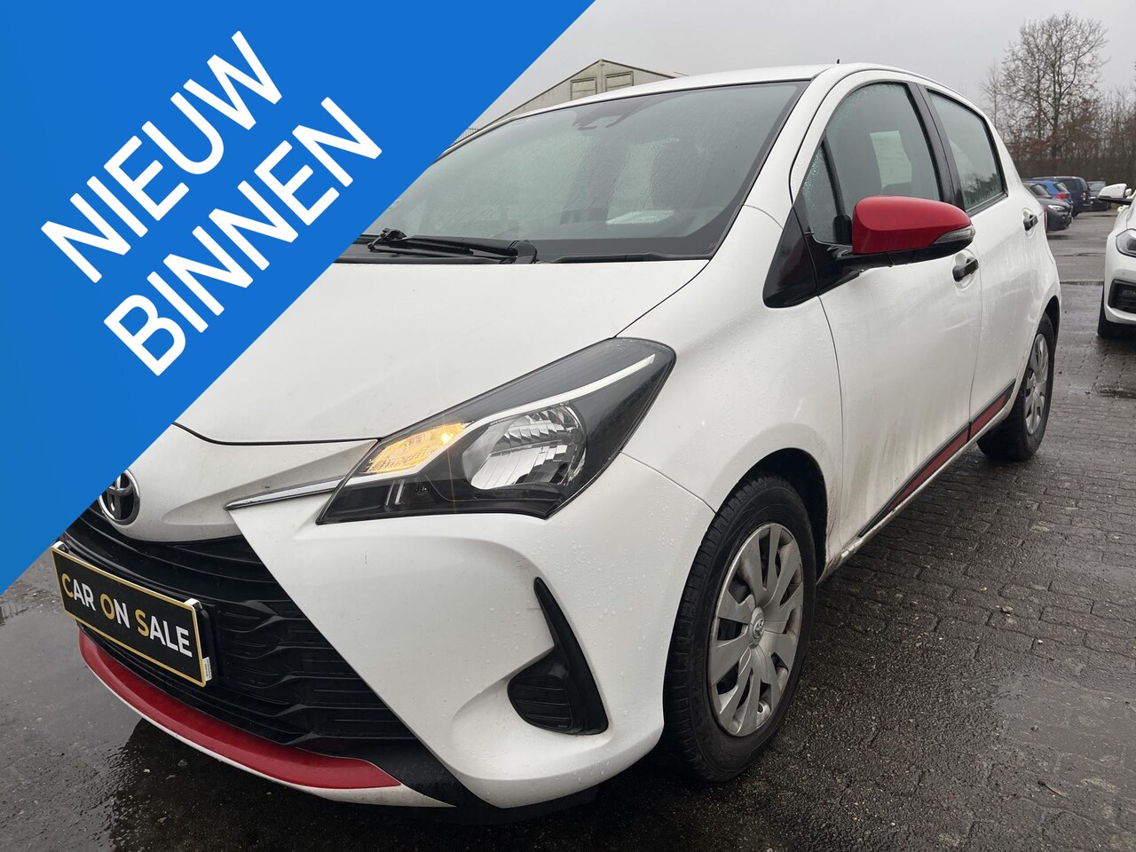 Toyota Yaris - 1.0 VVT-i Design Red ;6mnd garantie ; Apk Aug.2026 - AutoWereld.nl