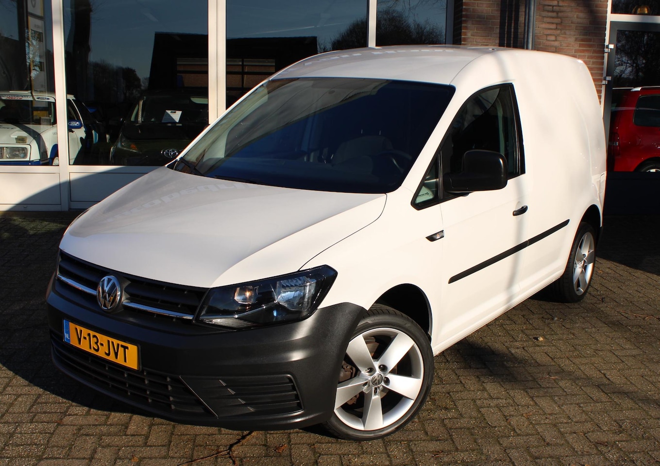 Volkswagen Caddy - 1.2 TSI L1H1 PDC, Boordcomputer, Elektrische ramen, Volledig tussenschot, 17" LMV, Achter - AutoWereld.nl