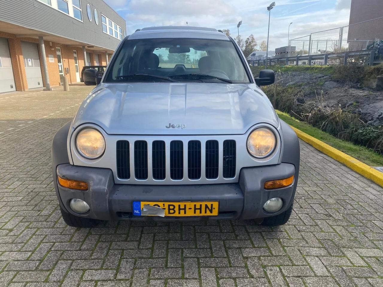 Jeep Cherokee - 2.5 CRD HIGH ROOF - AutoWereld.nl