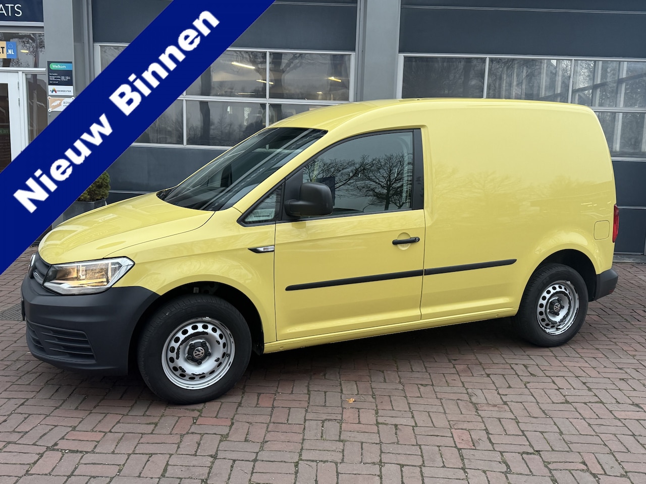 Volkswagen Caddy - 1.2 TSI L1H1 BMT Bj 2017 Km 40.147 Benzine Trekhaak,Pdc,Cv,Radio/cd - AutoWereld.nl