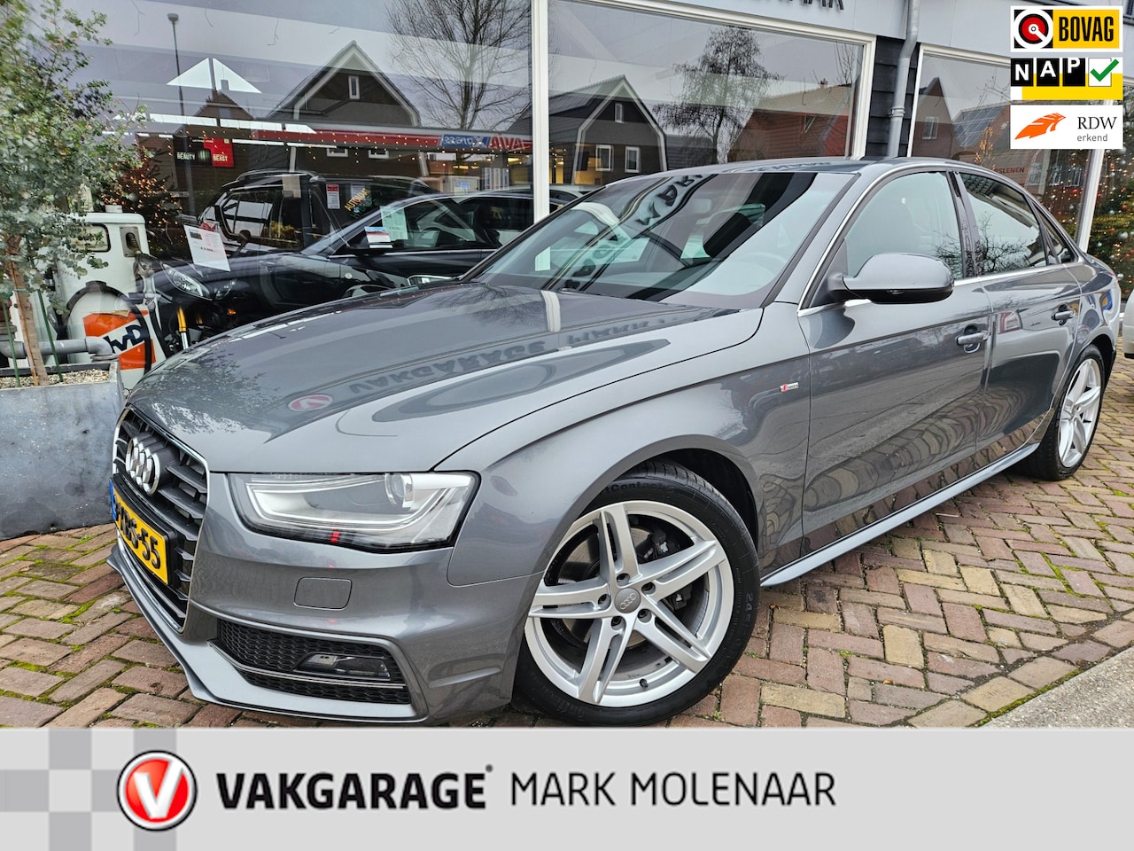 Audi A4 Limousine - 1.8 TFSIe Limited S,keurig nette auto - AutoWereld.nl