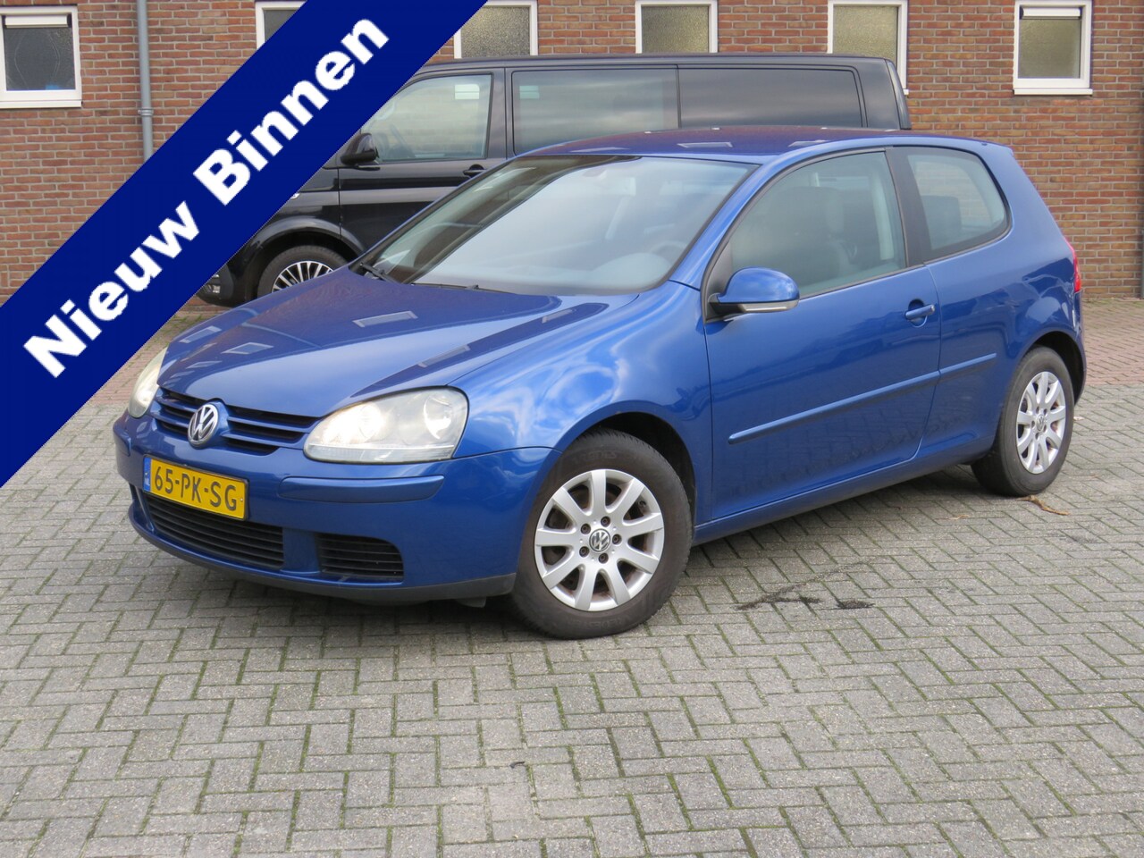 Volkswagen Golf - 1.6 FSI Comfortline APK 12-2025 * Airco * Lichtmetalen velgen * Electr. ramen - AutoWereld.nl