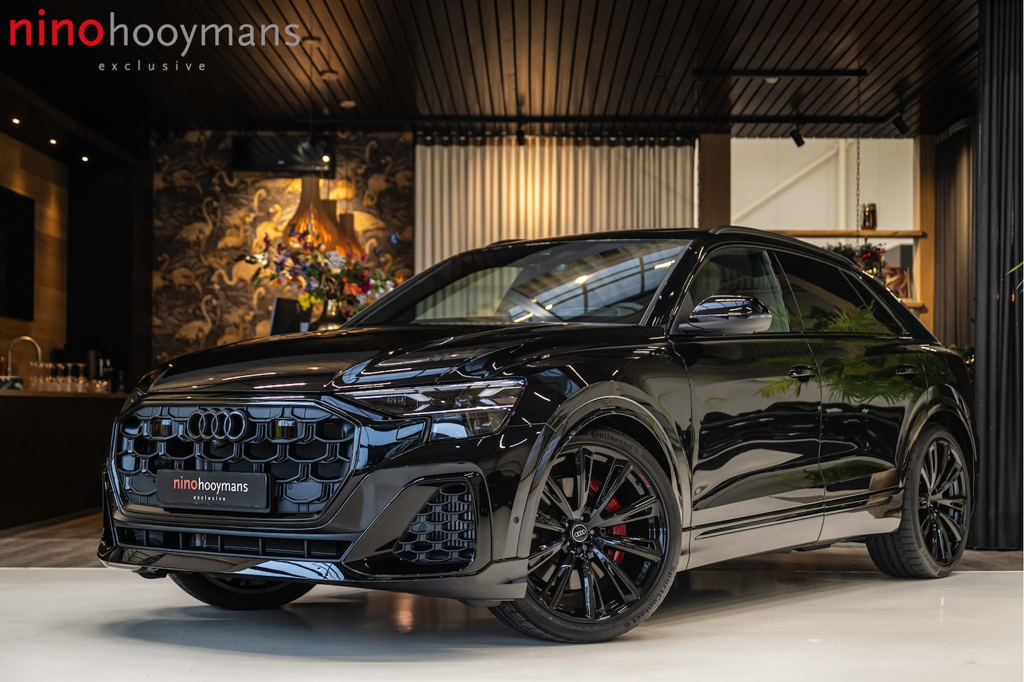 Audi Q8 - 60 TFSI e Competition | Rood Stiksel | Panorama | B&O | HUD | Trekhaak | CITY | Parkeerpak - AutoWereld.nl