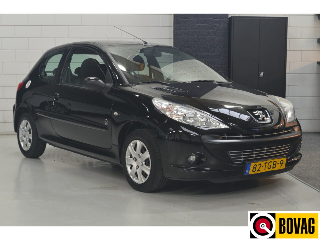 Peugeot 206 - 1.4 Urban Move // 118.000 km // AIRCO // CRUISE CONTROLE // - AutoWereld.nl