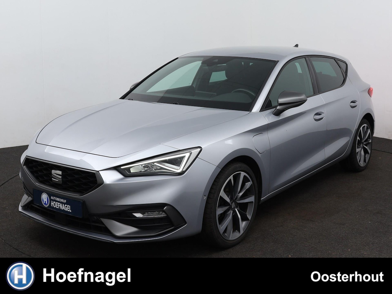 Seat Leon Sportstourer - 1.4 TSI eHybrid PHEV FR Automaat | Navigatie | Virtual Cockpit | Parkeersensoren | Adaptiv - AutoWereld.nl