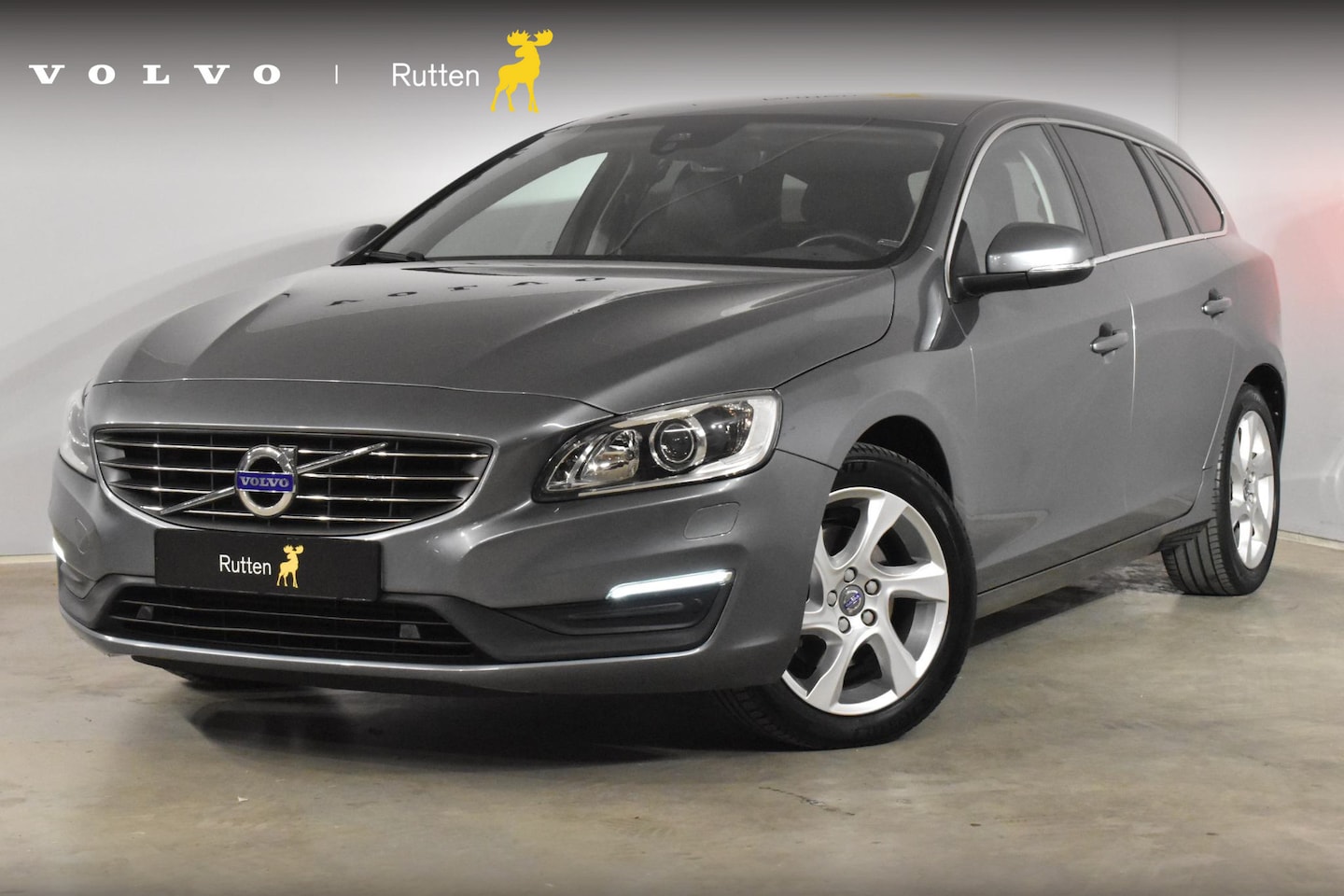 Volvo V60 - T2 122PK Automaat Summum / Xenon / Leer / Donker getint glas / Navigatie / - AutoWereld.nl