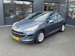 Peugeot 207 - 1.4-16V Color-line | NAP| Nieuwe APK | Cruise control |Airco | Radio CD speler | Licht met