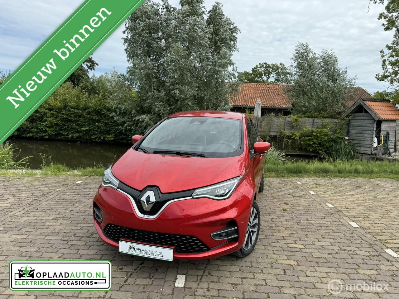 Renault Zoe - R135 Intens 52 kWh | Koop accu | CCS | Bose - AutoWereld.nl