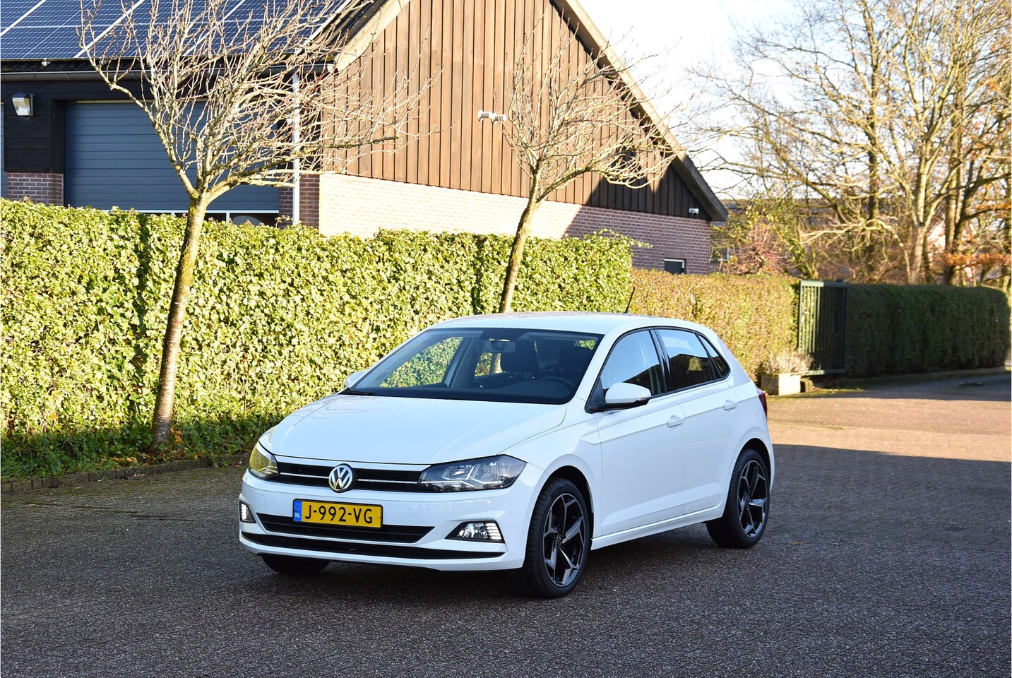 Volkswagen Polo - 1.0 Navi Carplay Mf.stuur NAP 1e eigenaar Comfortline bluemotion - AutoWereld.nl