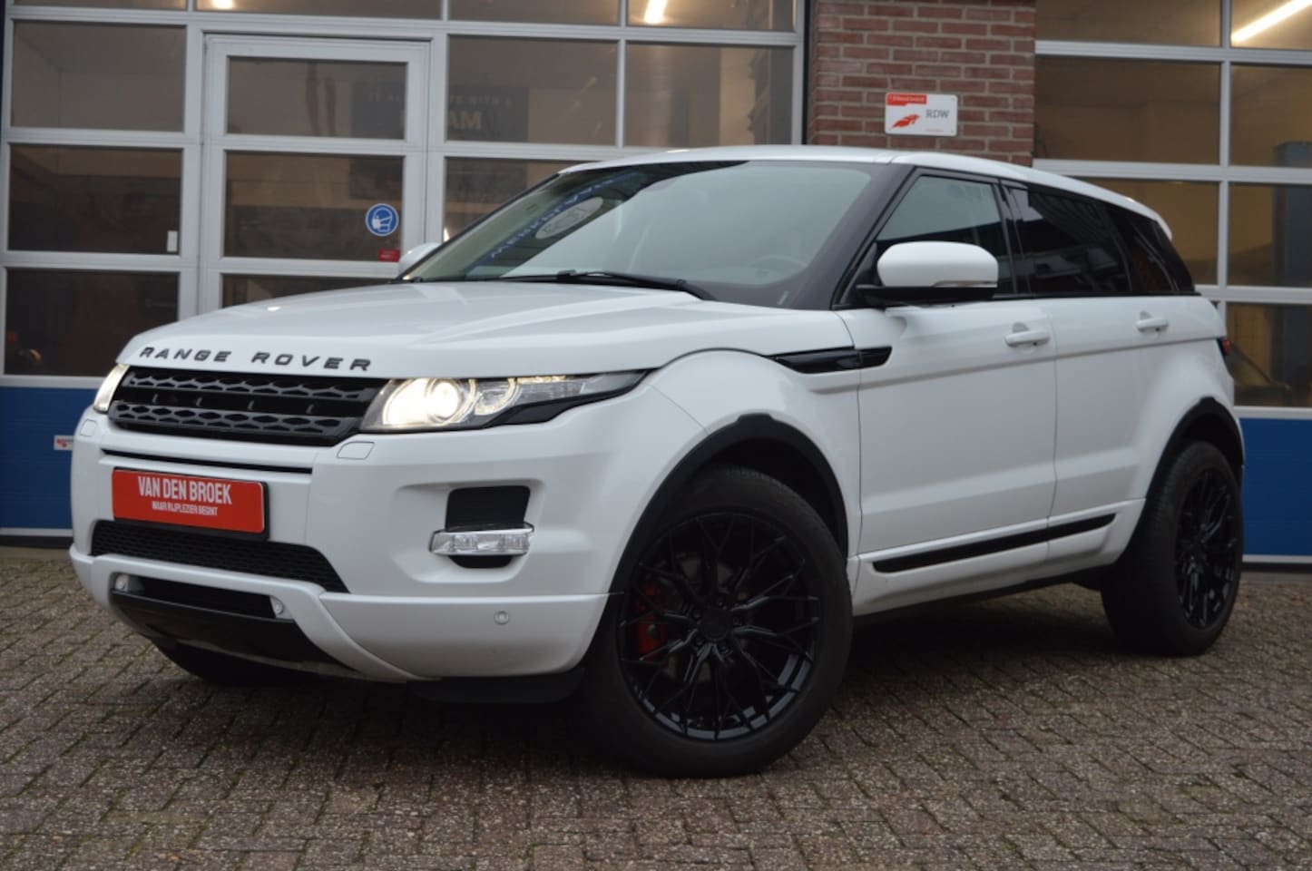 Land Rover Range Rover Evoque - 2.0Si 4WD | AUT - CAMERA - PANODAK - AutoWereld.nl