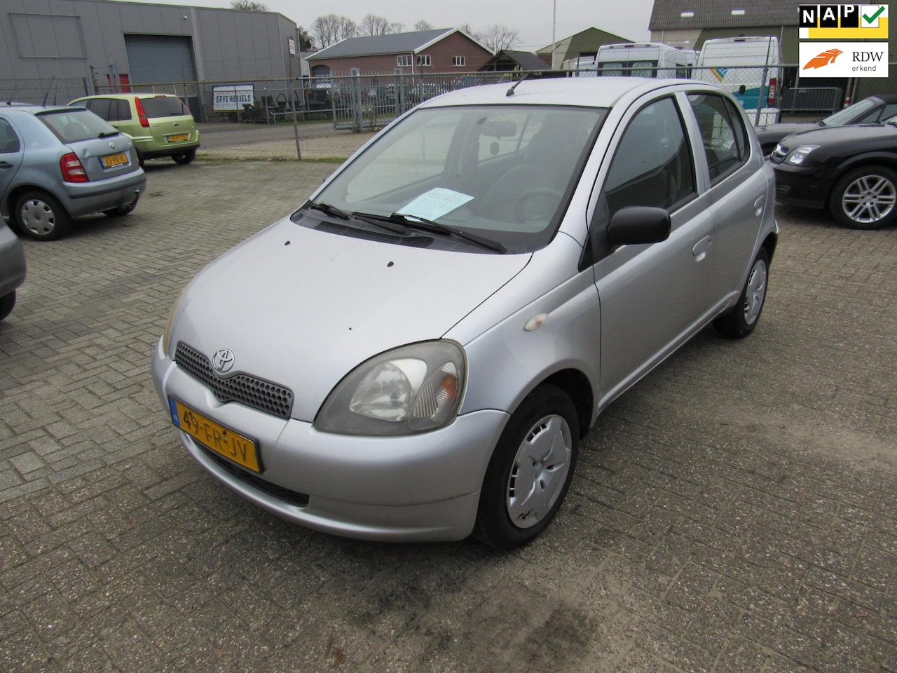 Toyota Yaris - 1.3-16V VVT-i Luna 1.3-16V VVT-i Luna Nette Auto - AutoWereld.nl