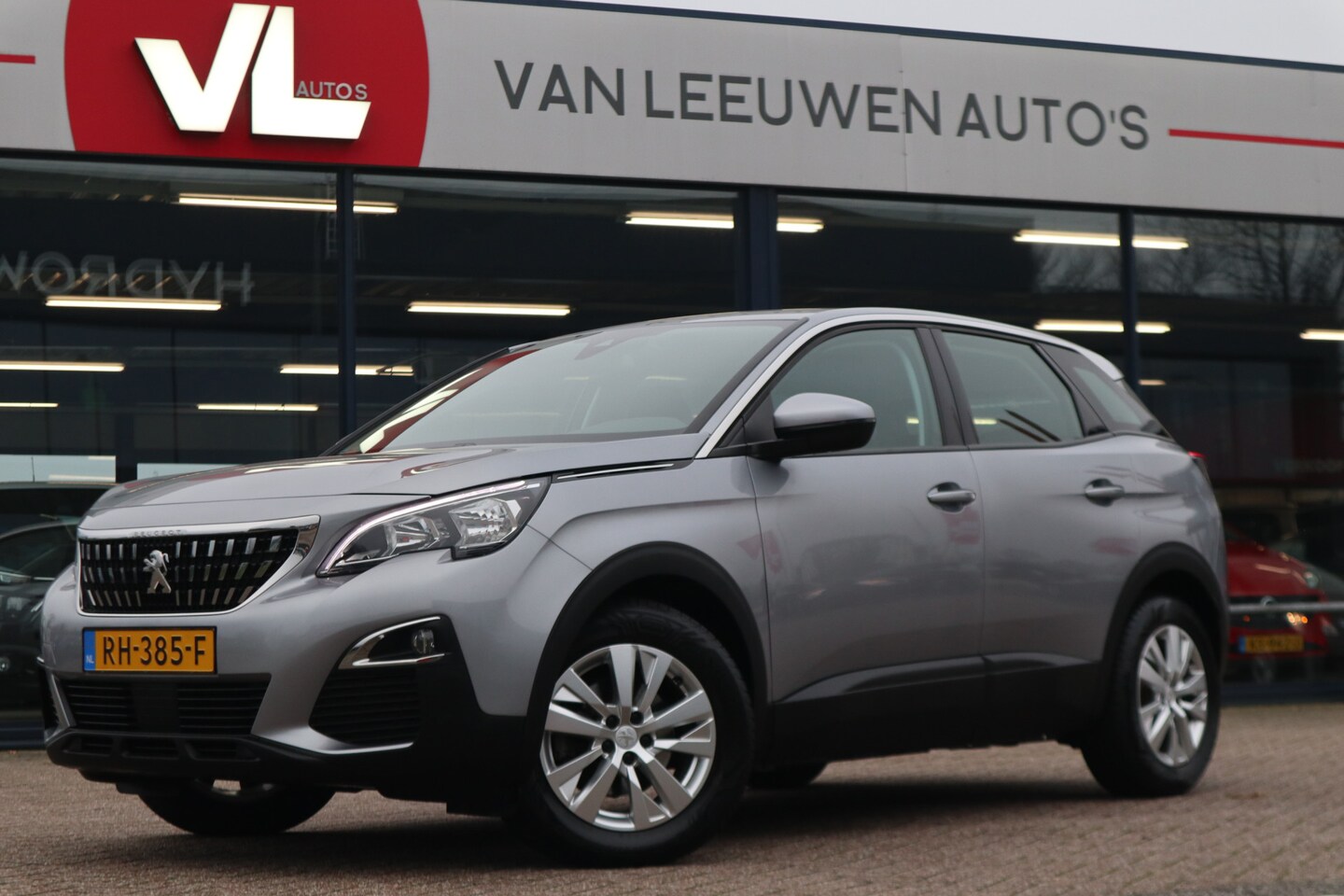 Peugeot 3008 - 1.2 PureTech Blue Lease Executive | Nieuw Binnen! | Navigatie | Climate Control | APK 28-1 - AutoWereld.nl