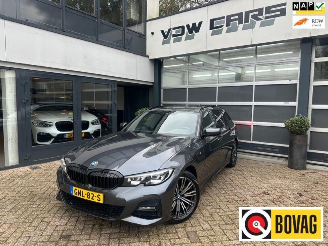 BMW 3-serie Touring - 318i High Executive | M Sport | Sfeerverlichting - AutoWereld.nl