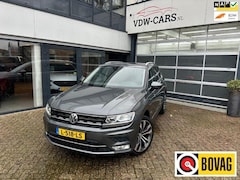 Volkswagen Tiguan - 2.0 TSI 4Motion Highline | Pano | Virtual | 4M