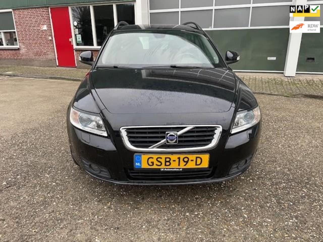 Volvo V50 - 1.8F Momentum/XENON/STOELVERWARMING/HIGH PER.SOUND - AutoWereld.nl